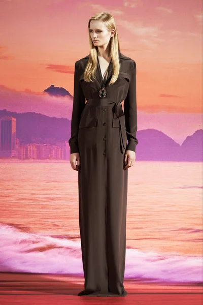 Look 12